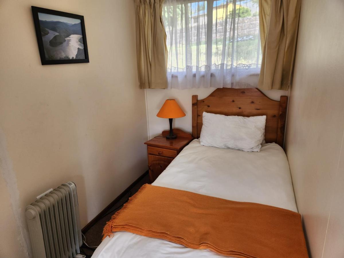 Motebong Lodge Bokong Buitenkant foto