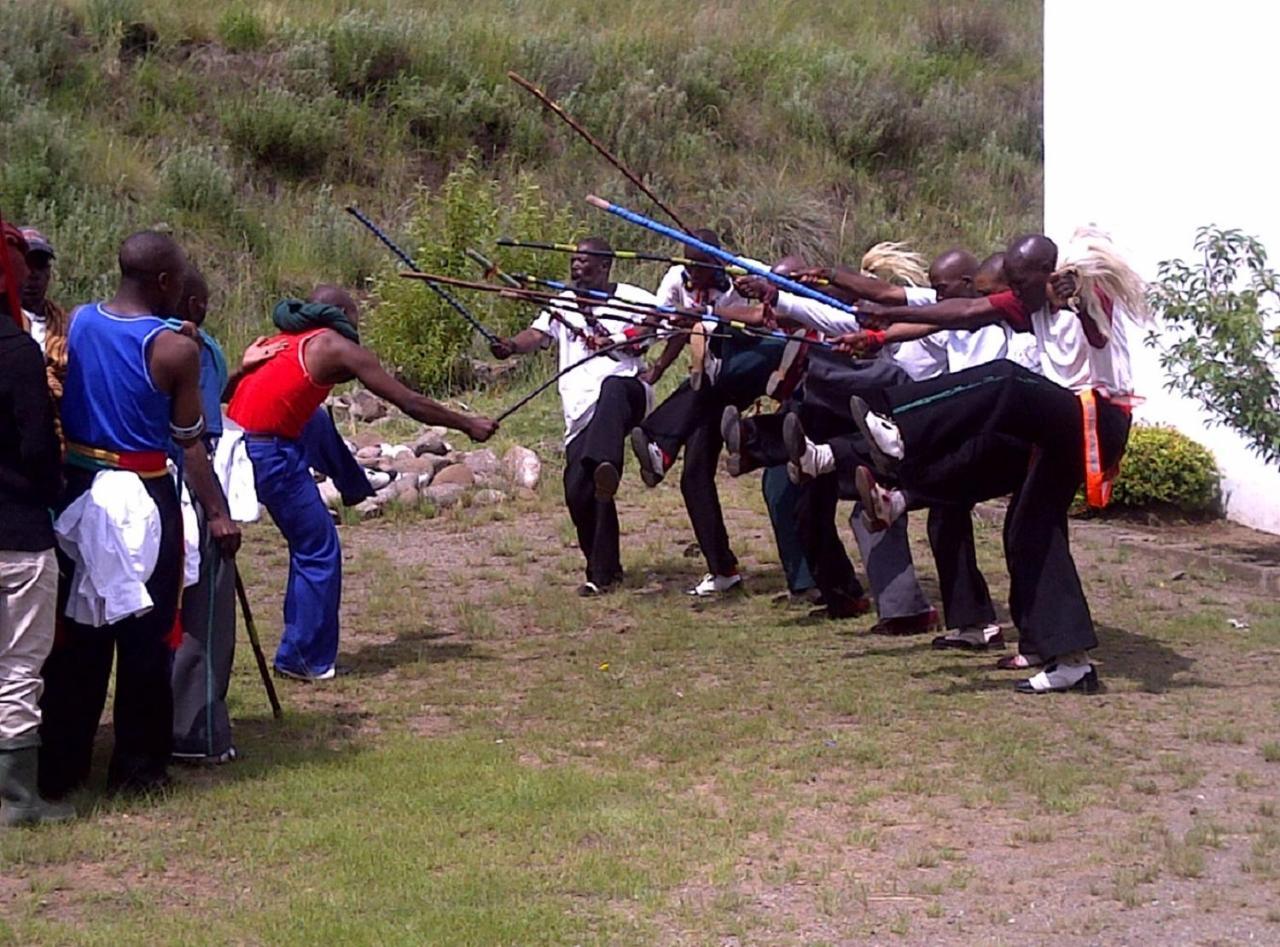 Motebong Lodge Bokong Buitenkant foto